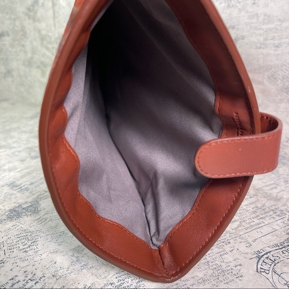 Bottega Veneta Intrecciato Nappa iPad Case - Picture 10 of 15